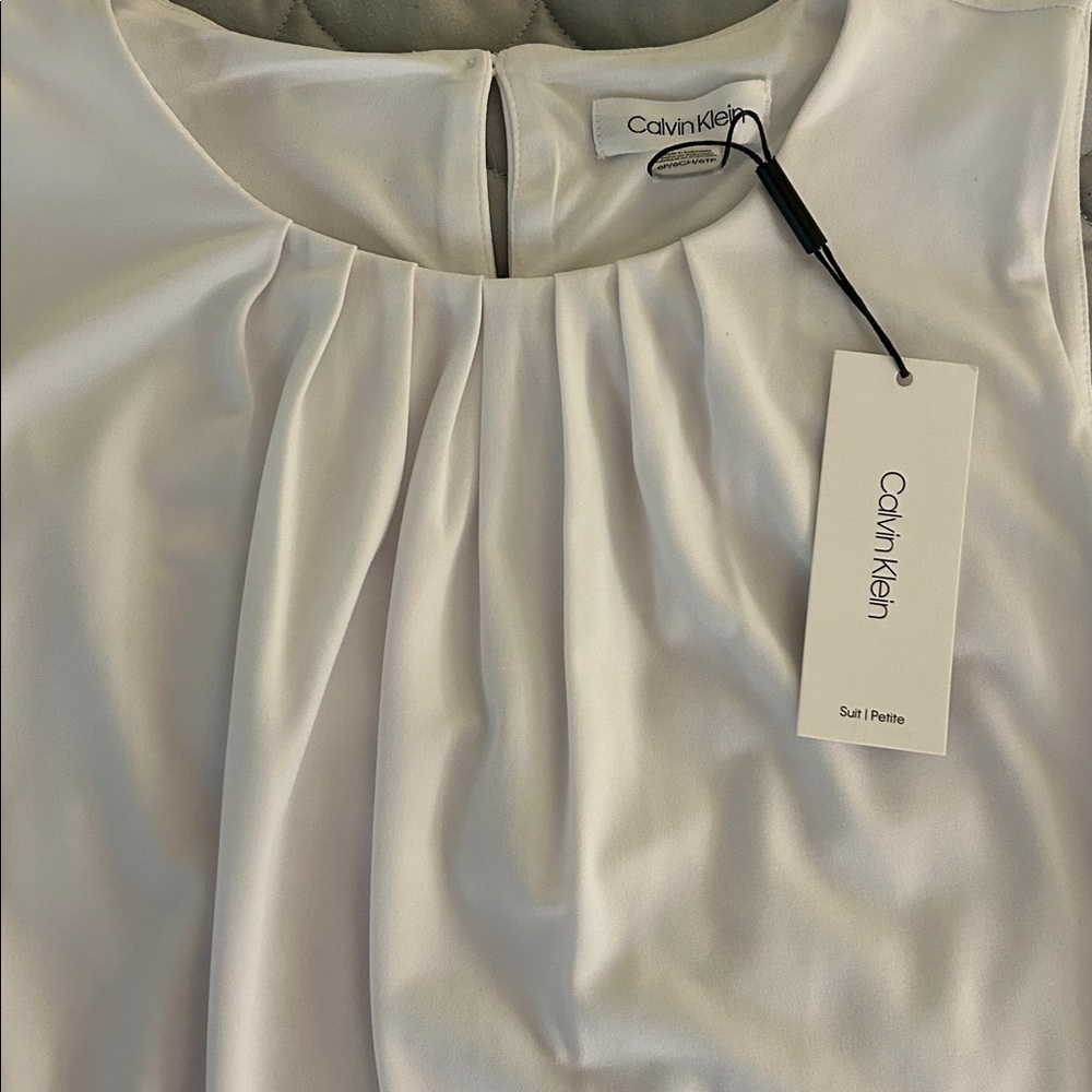 Calvin Klein Elegant White Sleeveless Top - Picture 3 of 3
